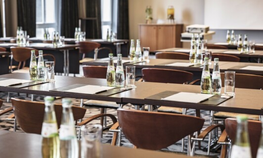 Tagen im Saal aus den drei kleinen Sälen Reuter, Wossidlo und Lilienthal.
