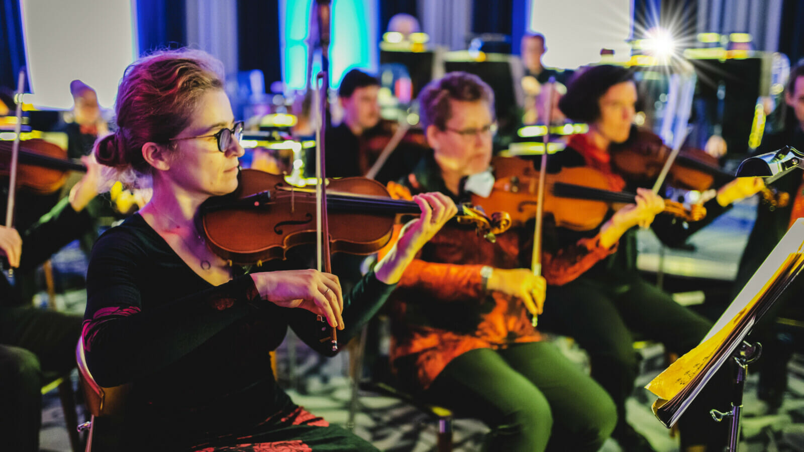 Neubrandenburger Philharmonie auf dem Flanierball.