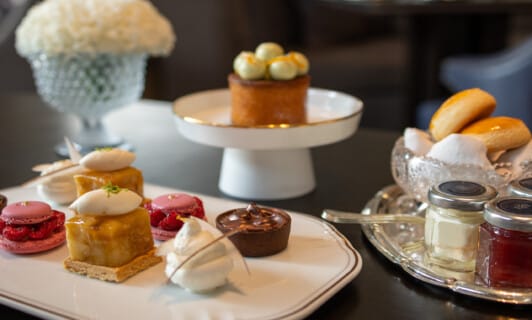 Gebäckstücke für die Teezeit.