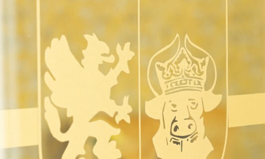 Detailaufnahme Mecklenburg-Vorpommern Wappen im Tagungshotel nahe der Ostsee