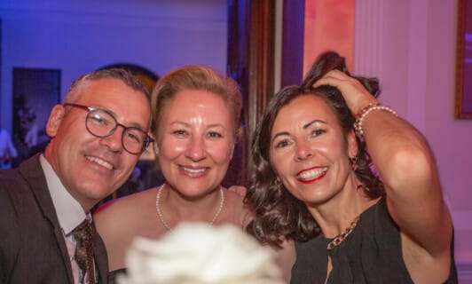 Gäste beim Flanierball 2023 im Schlosshotel Fleesensee