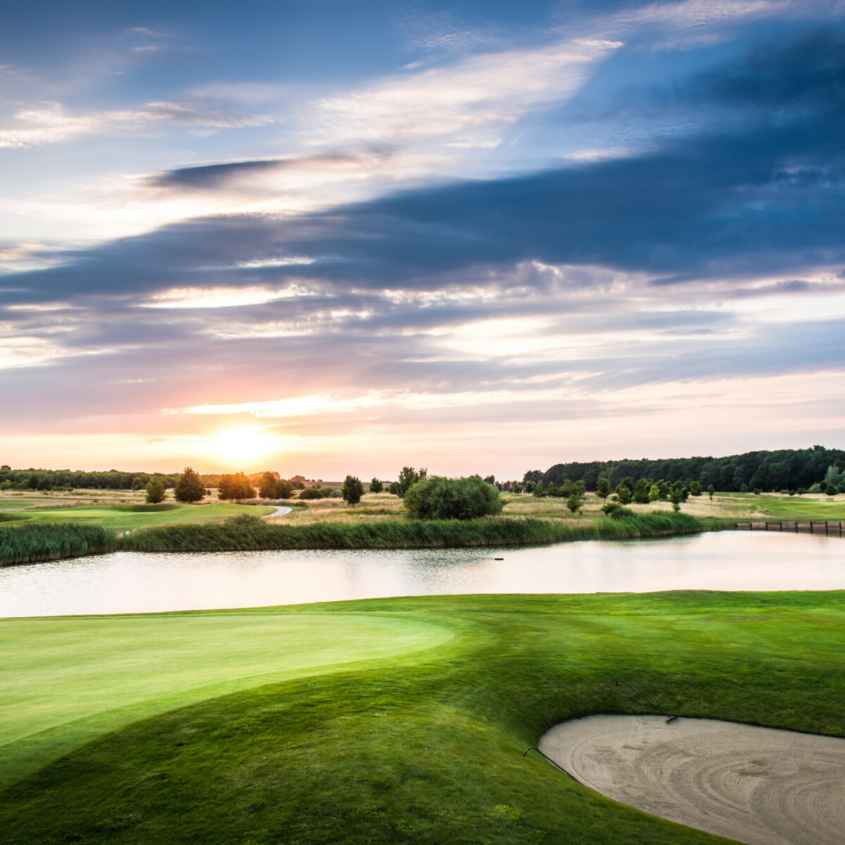 Golfplatz Fleesensee in Sonnenaufgang